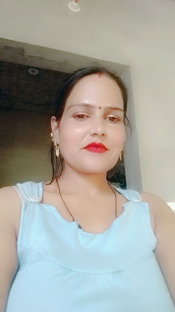 Mandeep Bhabhi Sexy Lady