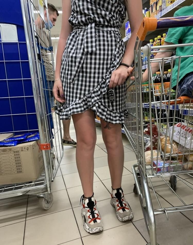 Amazing tasty ass under upskirt