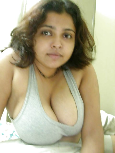 Bhabhi hugh tits