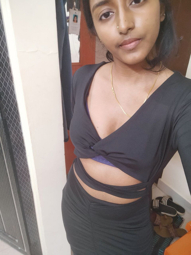 Hot sexy Tamil babes