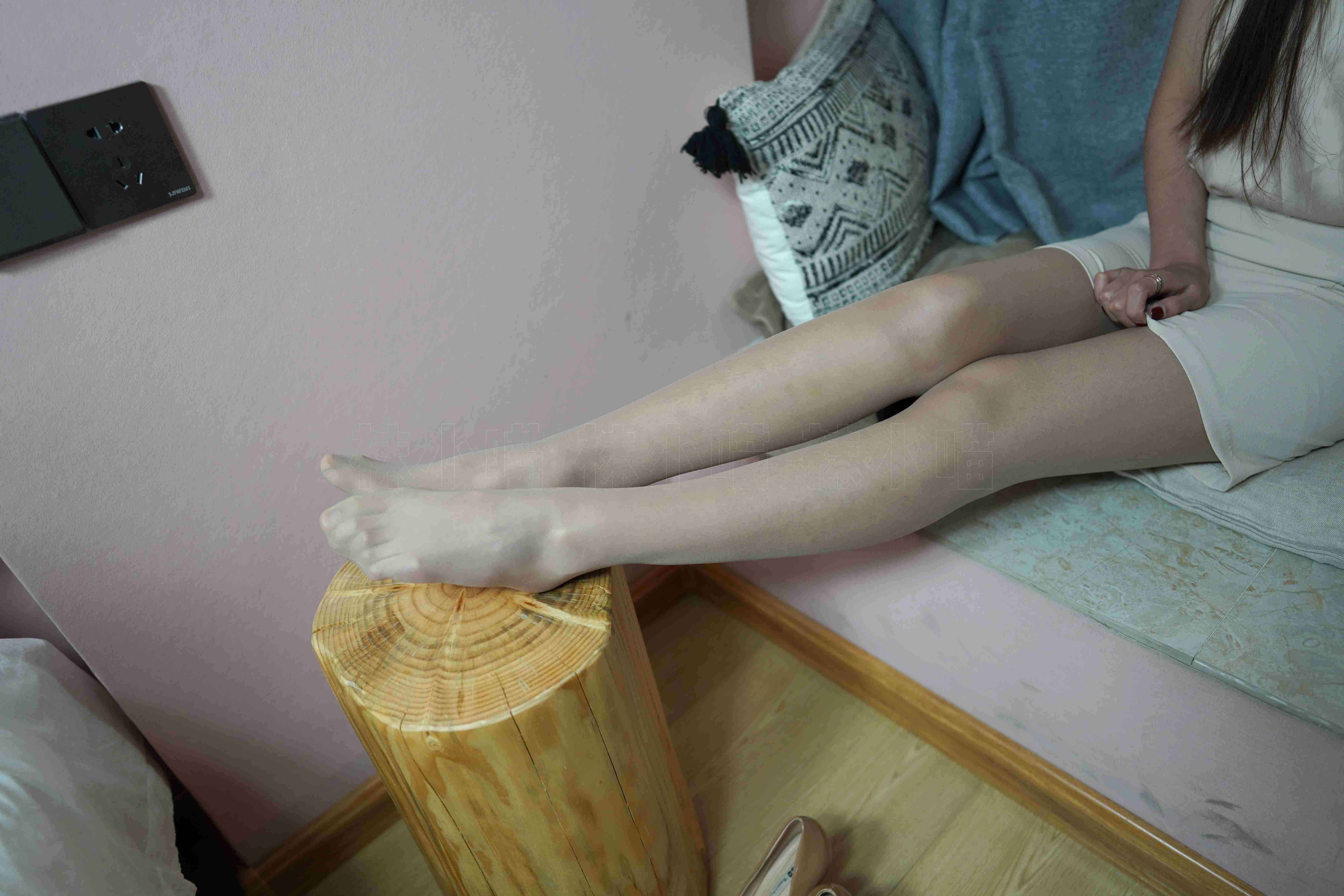 China Beauty Legs and feet 68