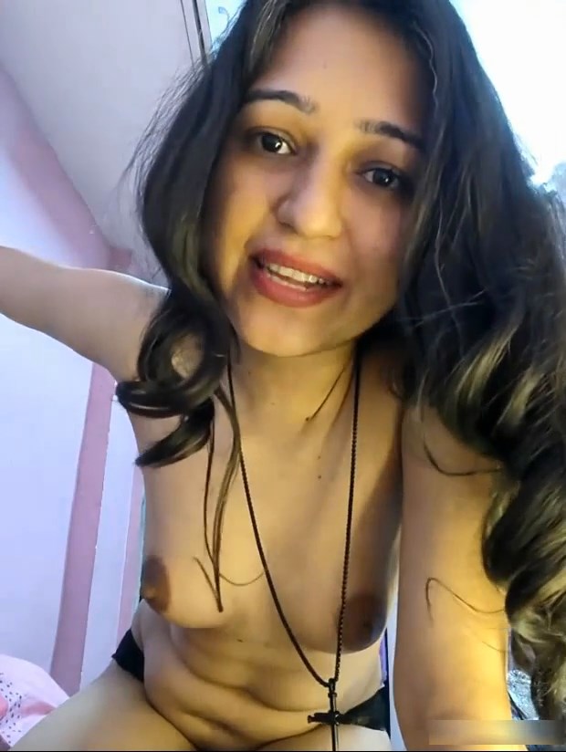 Gorgeous Indian Babe Nude Video Call Pics