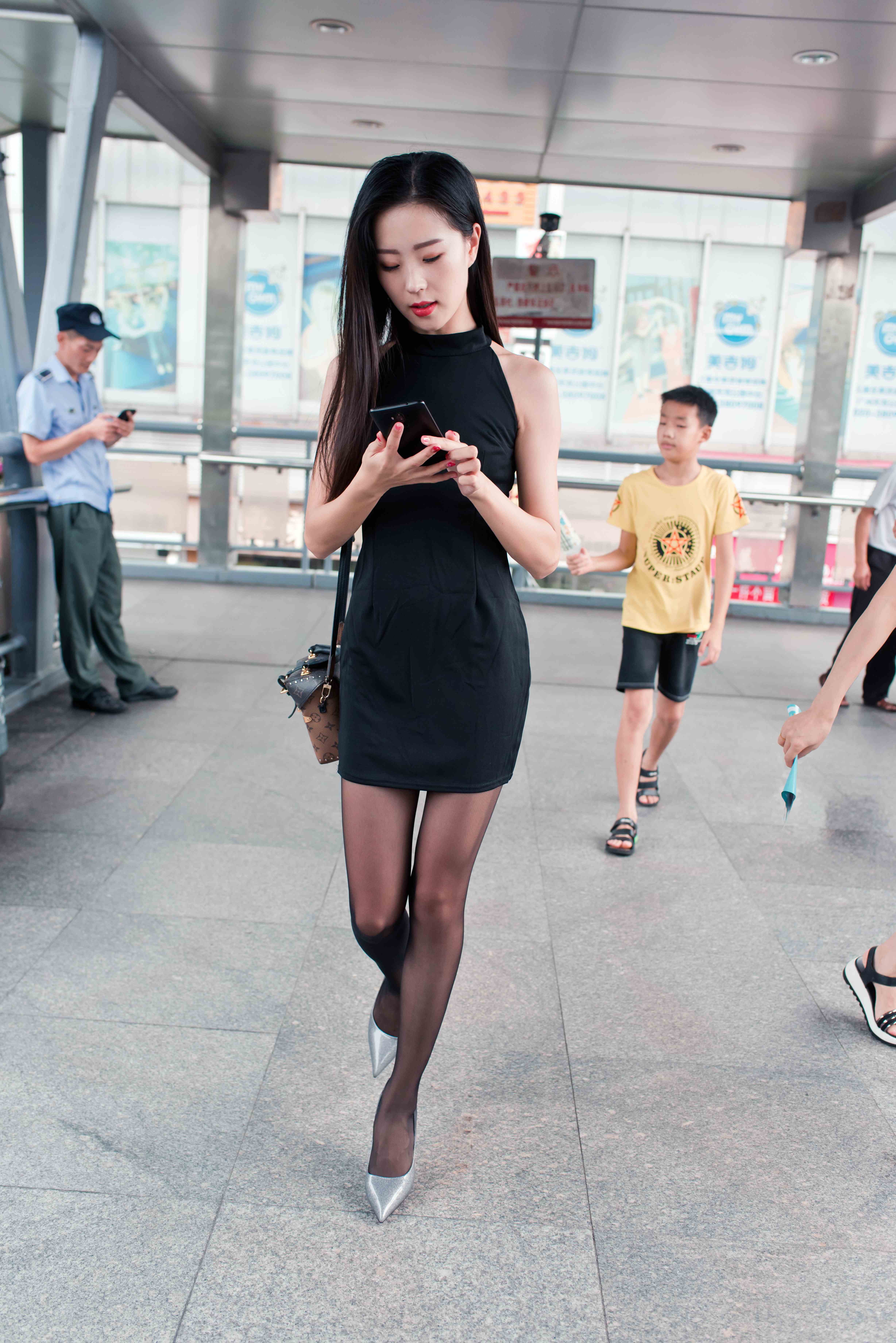 China Beauty Legs and feet 710