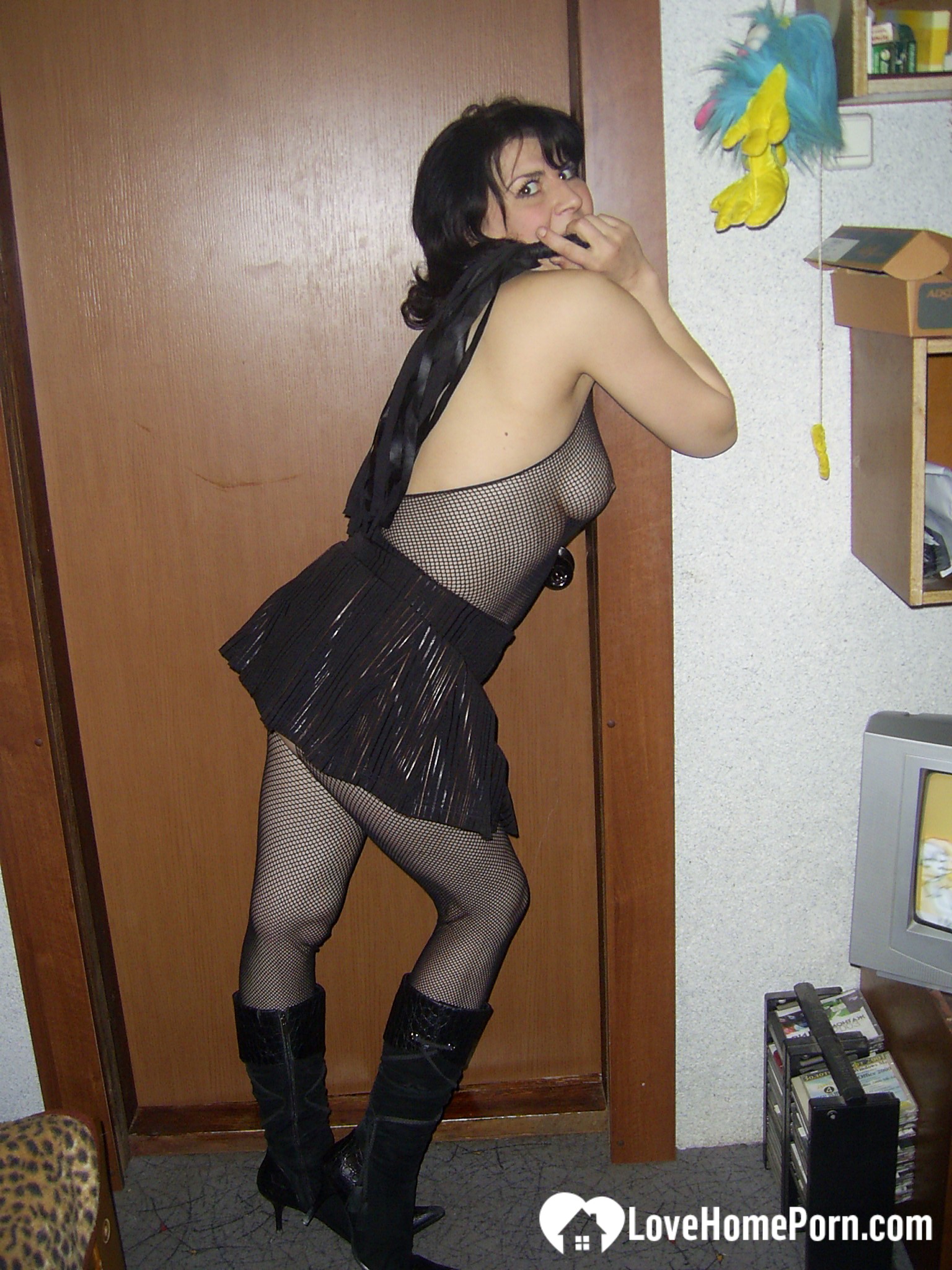 Brunette in pantyhose wants to have some fun
