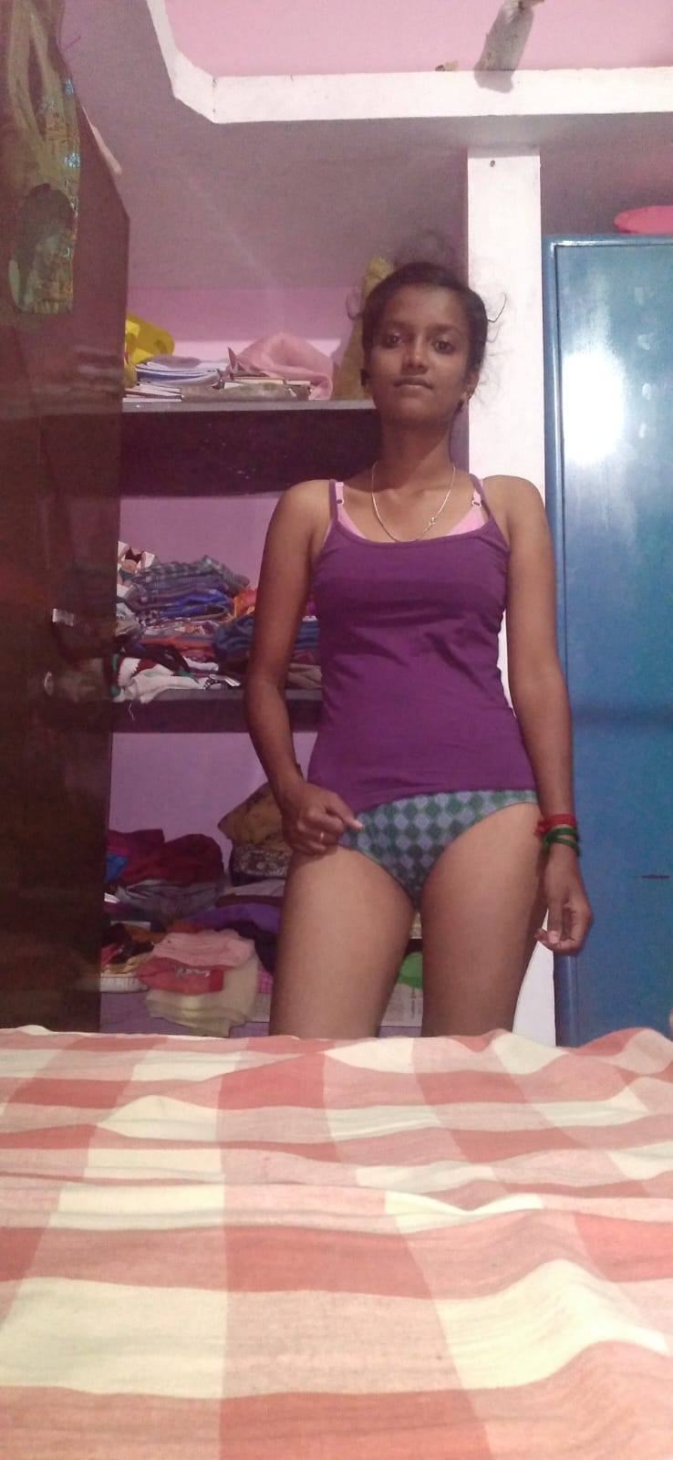 desi girl priya