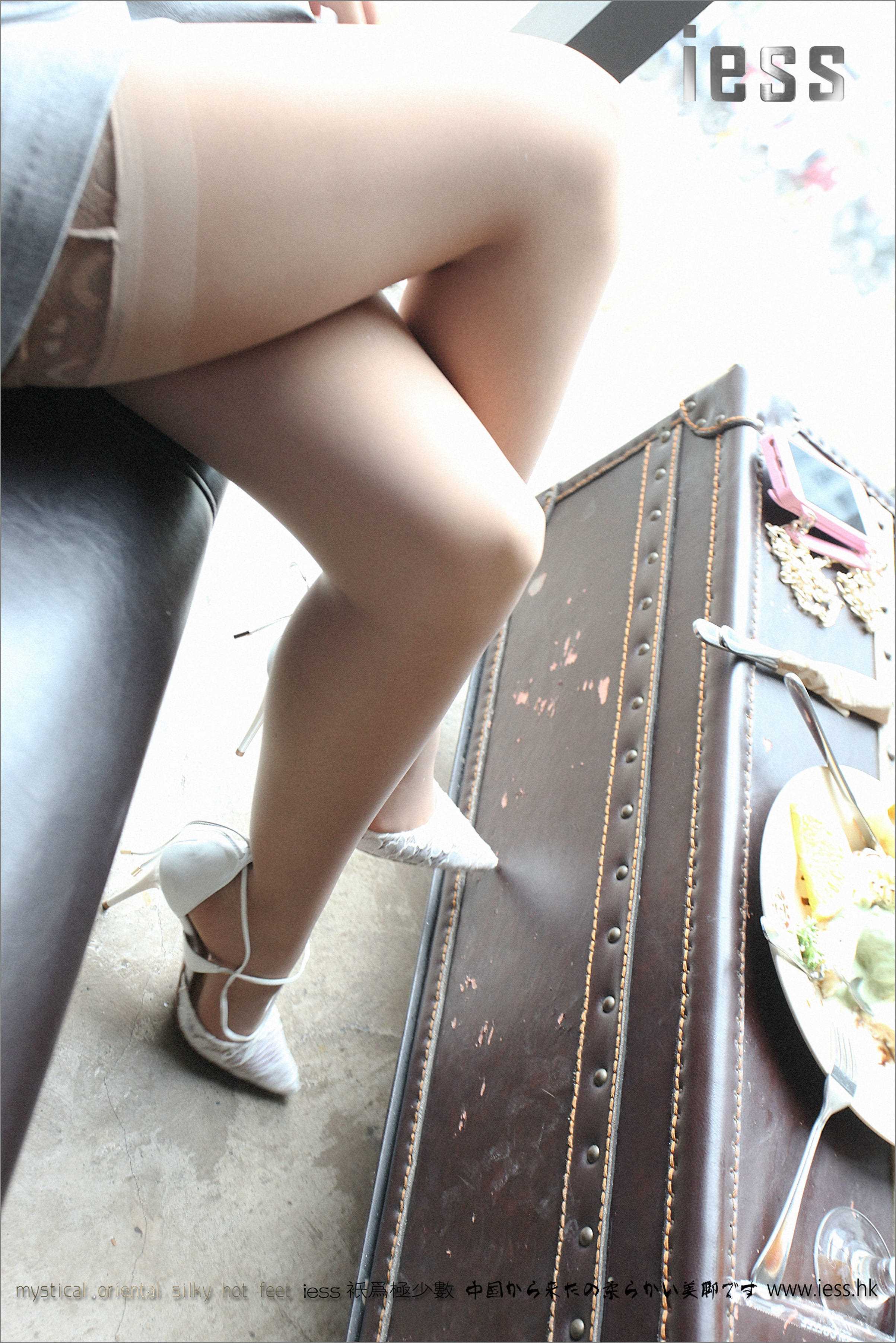 China Beauty Legs and feet 155