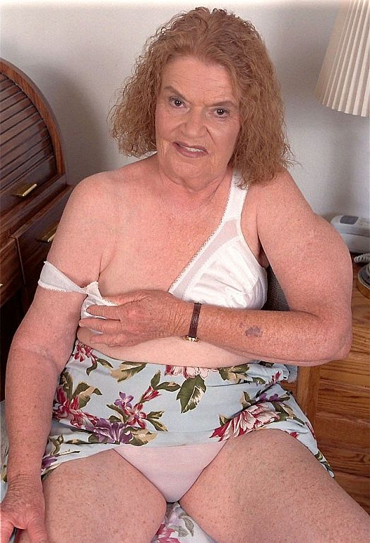GRANNY DAVINA