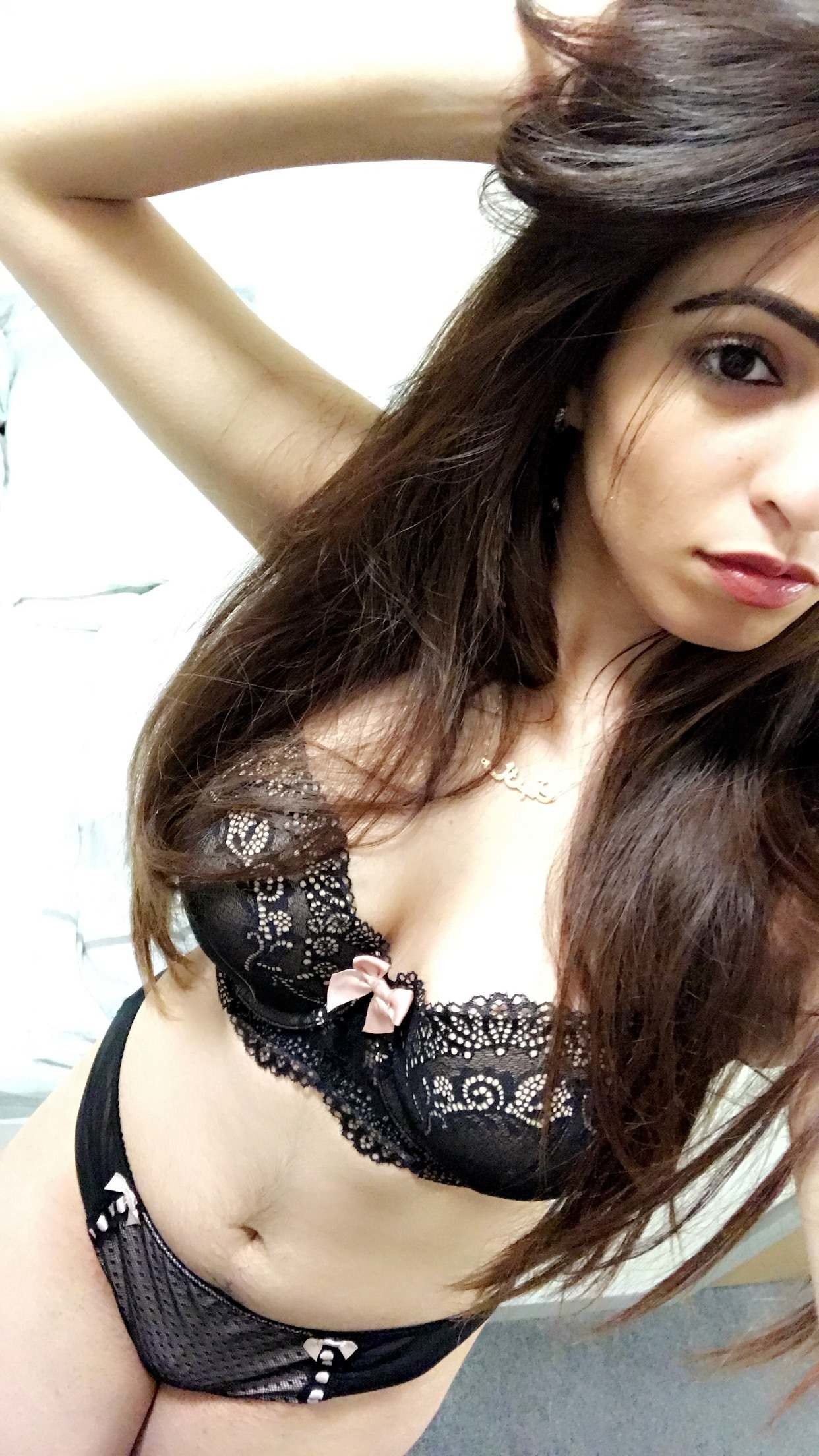 Horny Indian Bitch Nudes