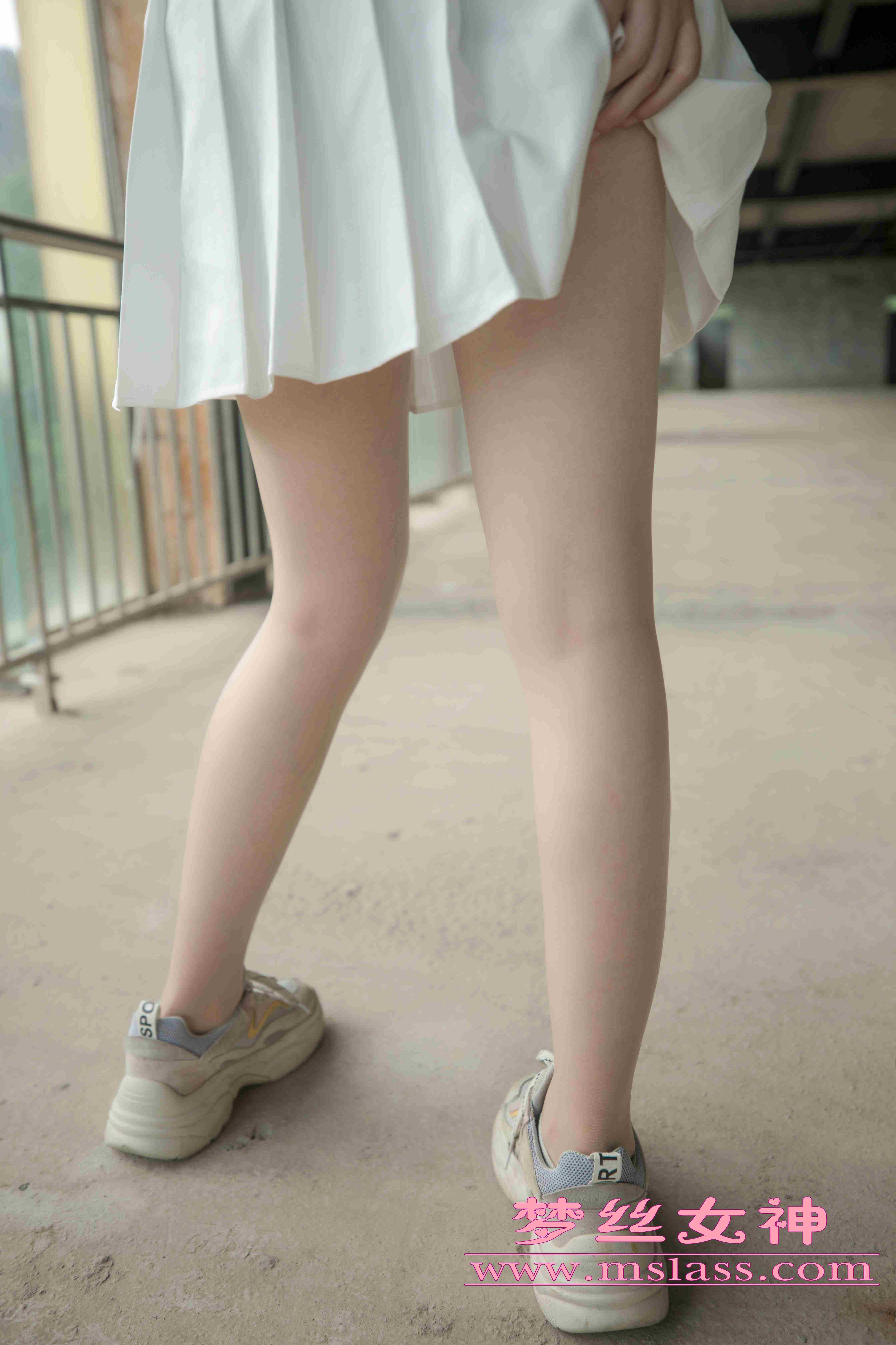 China Beauty Legs and feet 100