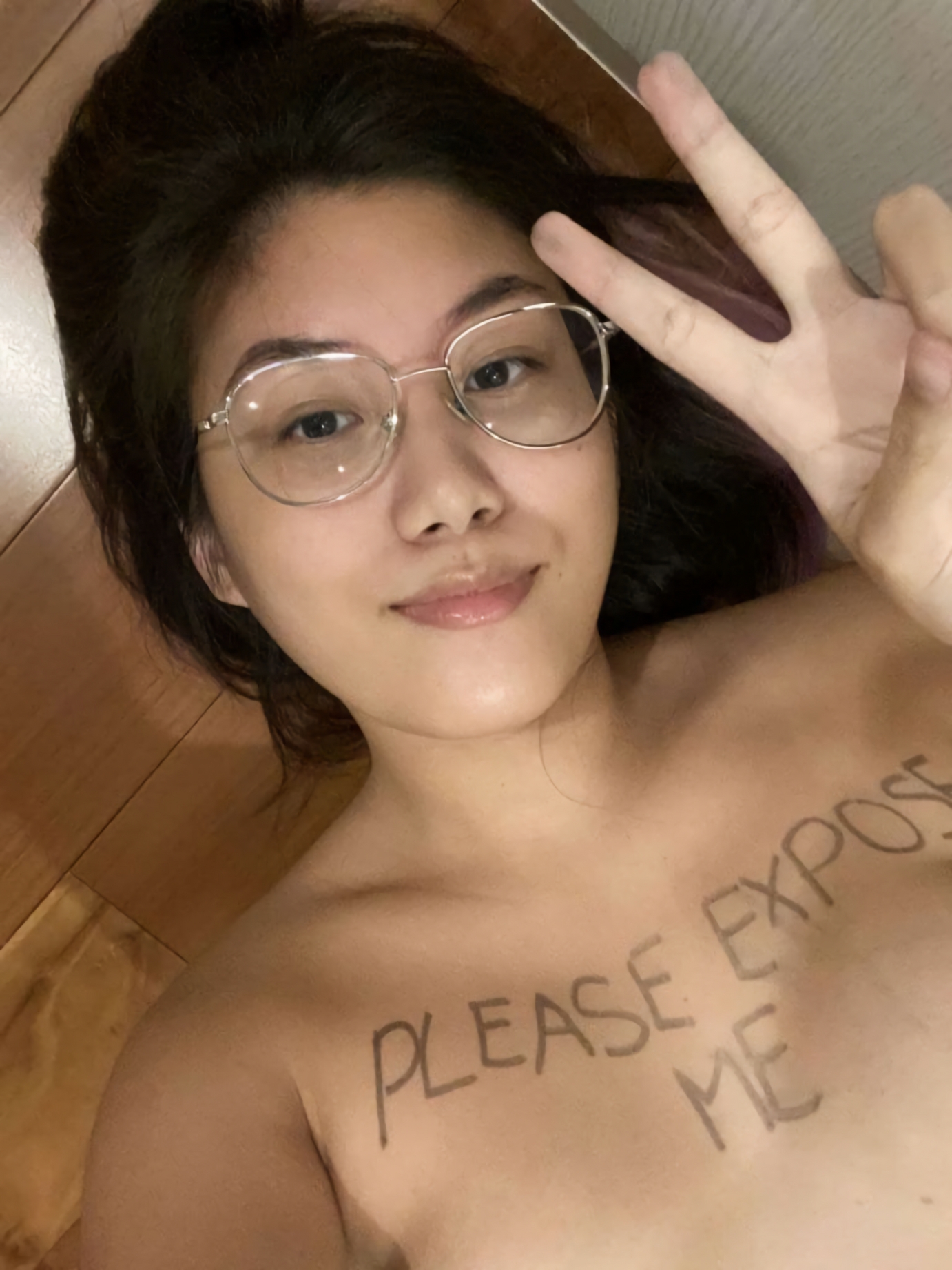 Sexy Asian slut