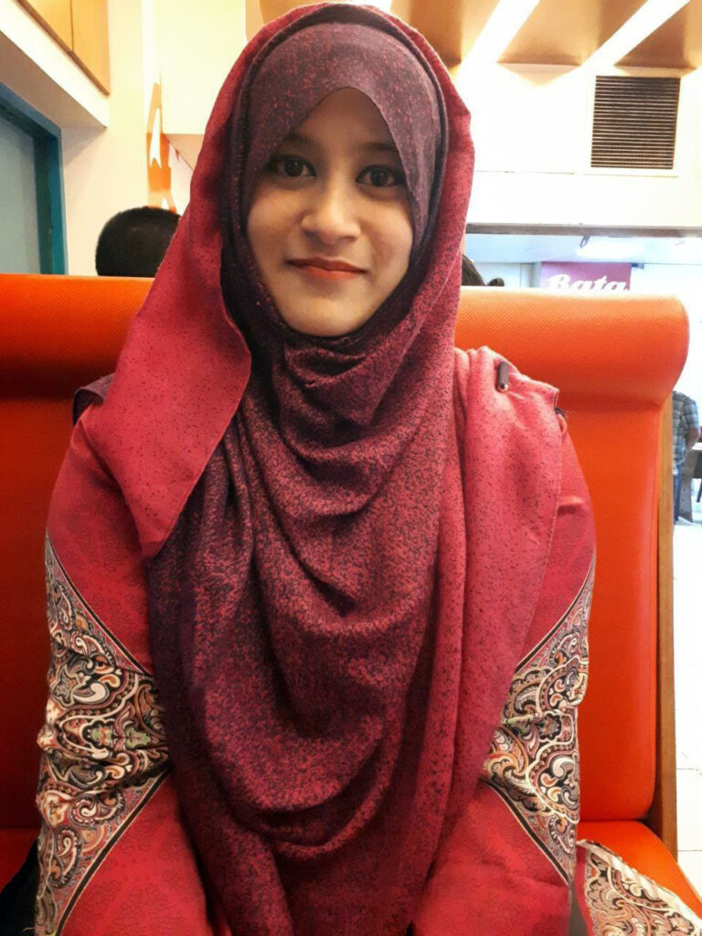 Hot tamil hijab girl