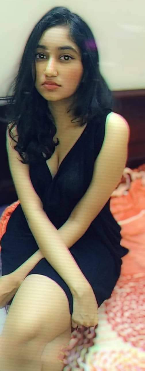 Sarawar Indian Desi Snapchat Slut [Pics]