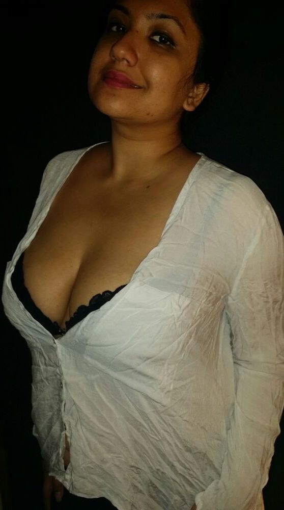 Big boobs rich Indian aunty