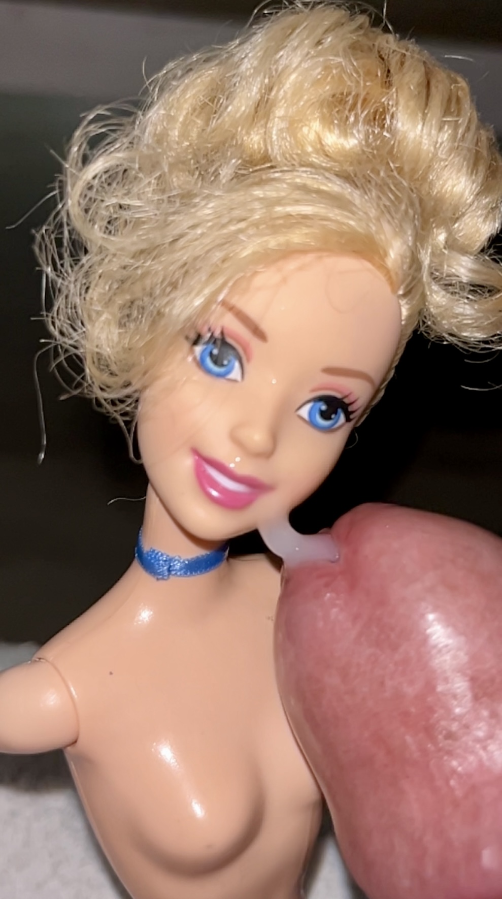 Naked secondhand store Barbie  precum and cumshot