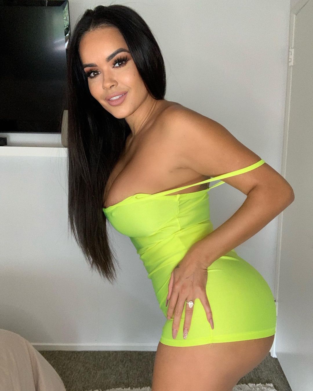 Latin Thick Booty 24