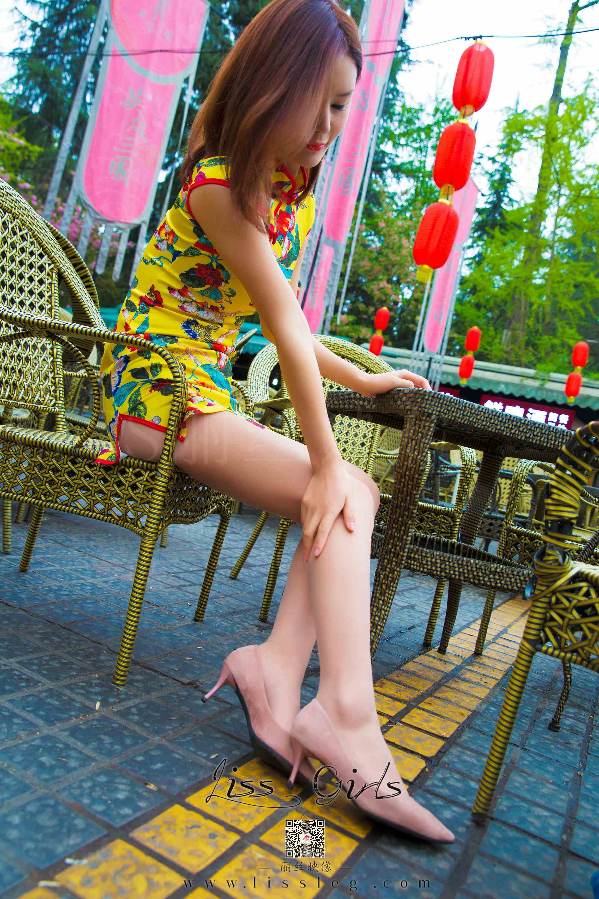 China Beauty Legs and feet 697