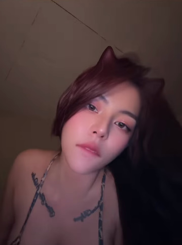 Back to Hot Girl