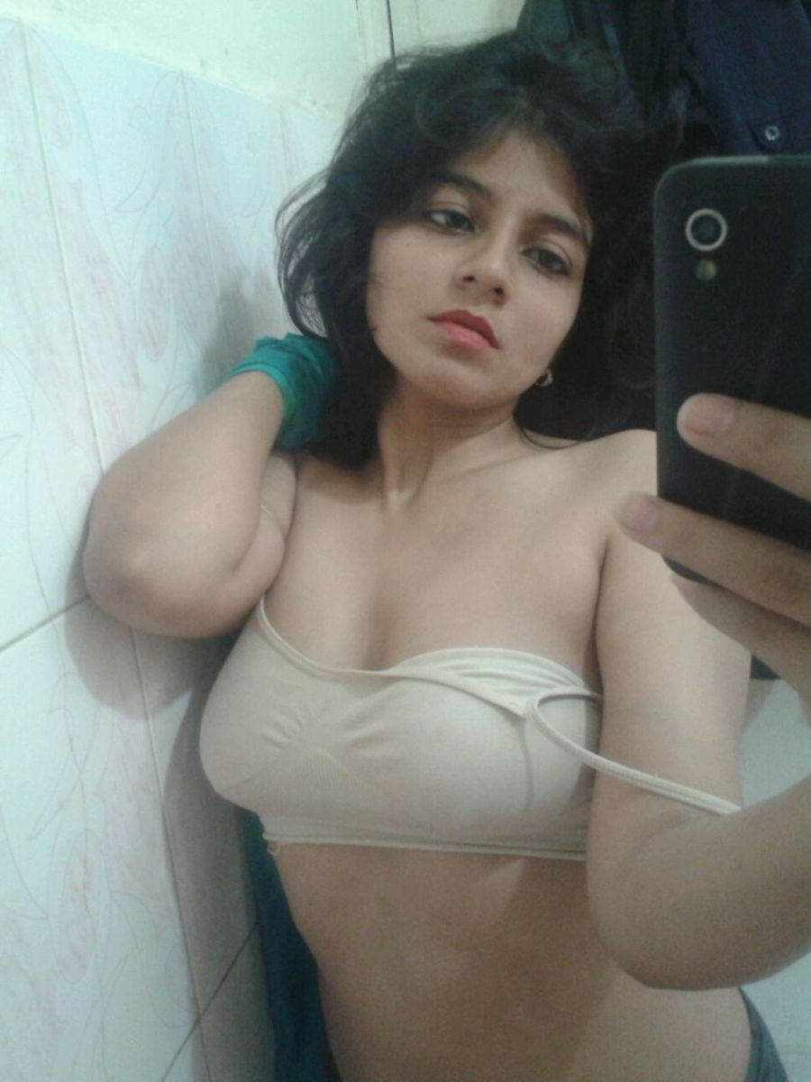Indian From College Send Nudes