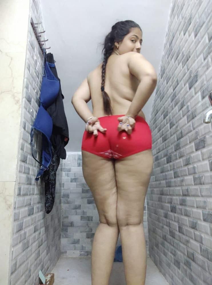 Desi wife viral naked photos