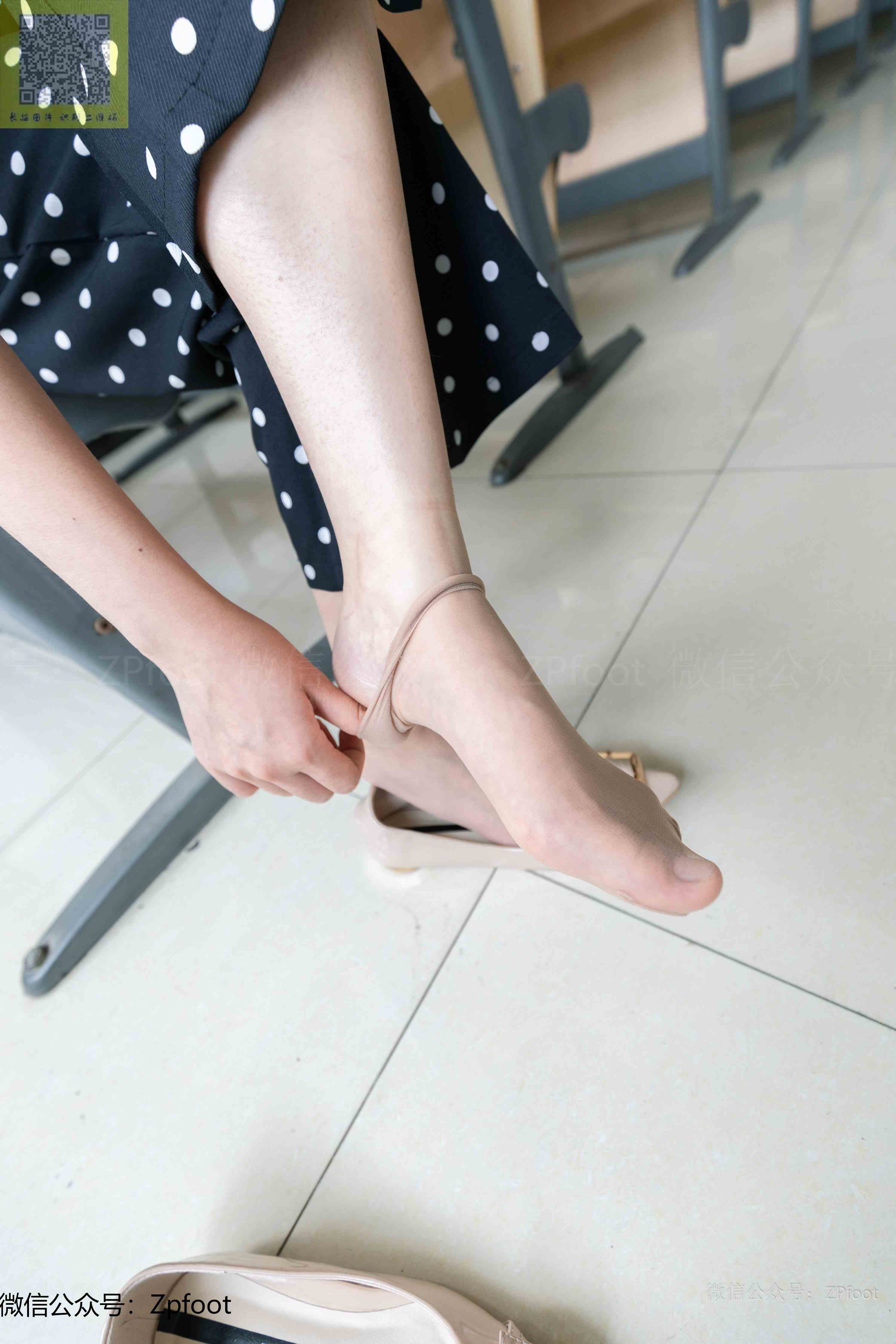 China Beauty Legs and feet 1305
