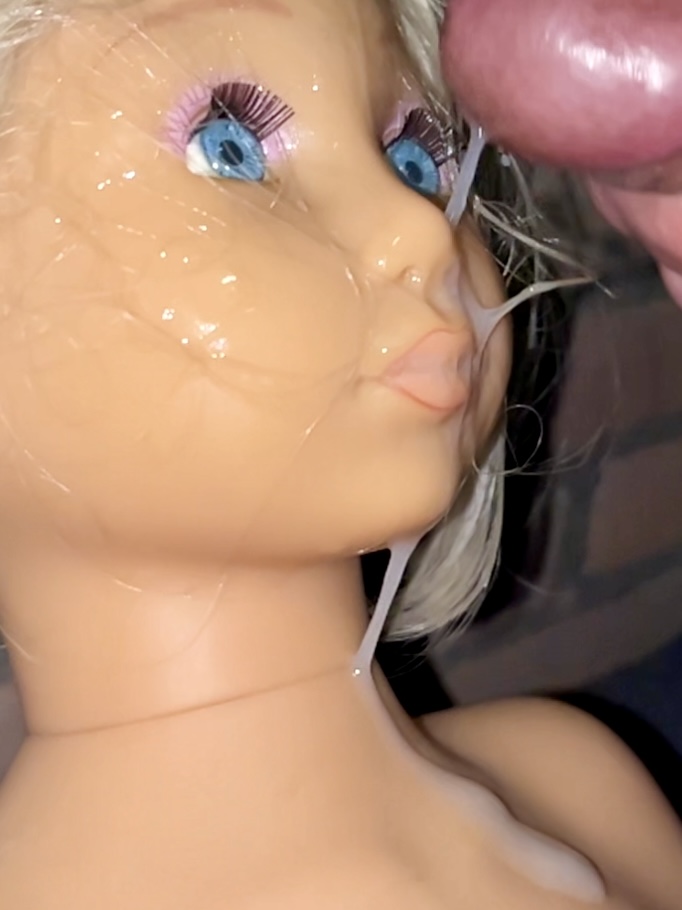 Smelly secondhand store hairdresser doll cumshot 2nd shot