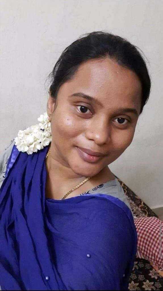 Indian Busty Wife Nude Selfie Photos Leaked