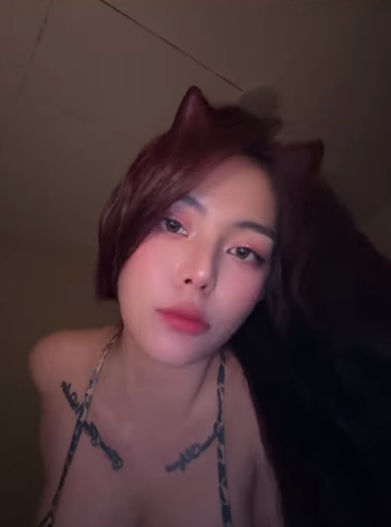 Back to Hot Girl