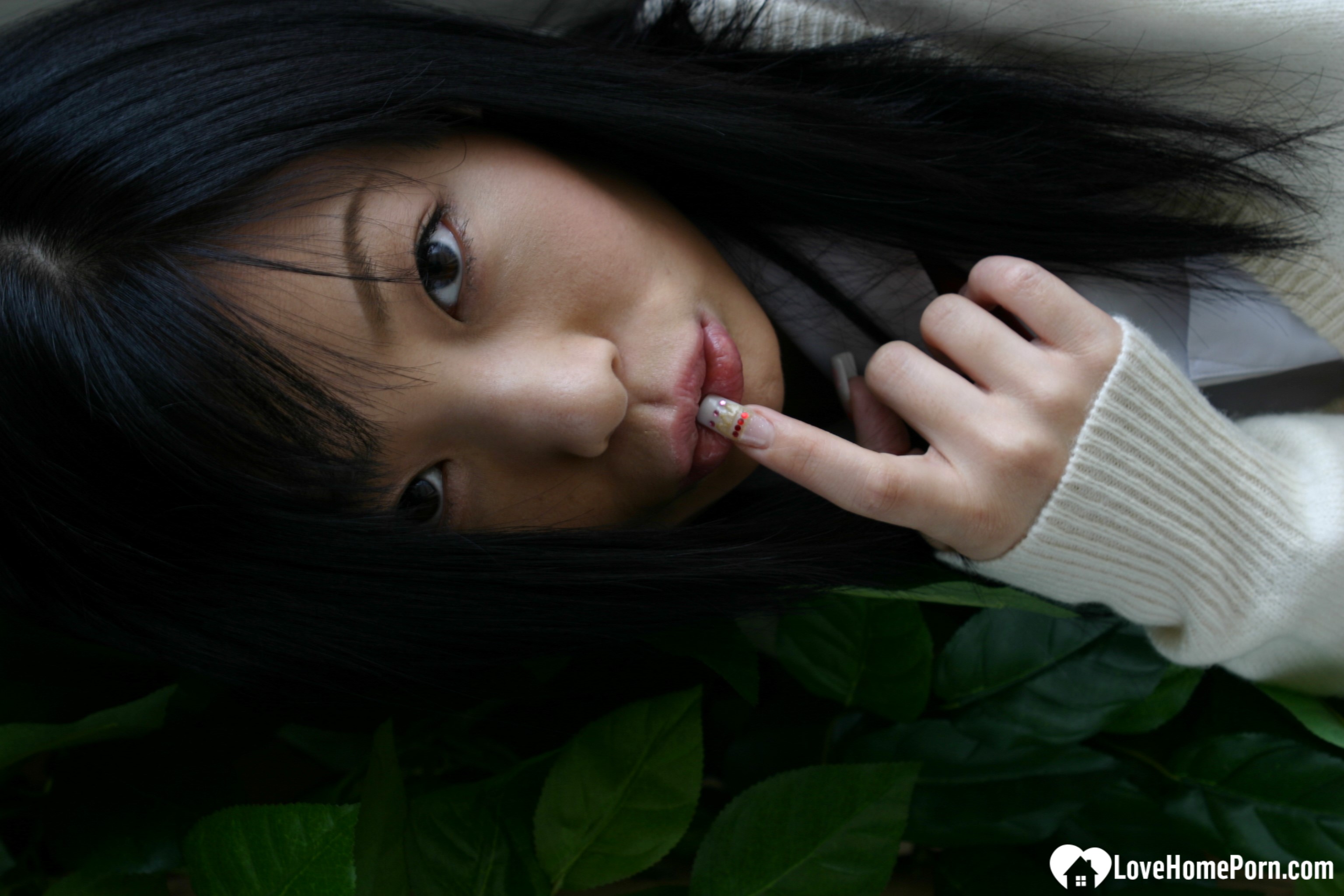 Asian schoolgirl looks for some online exposure