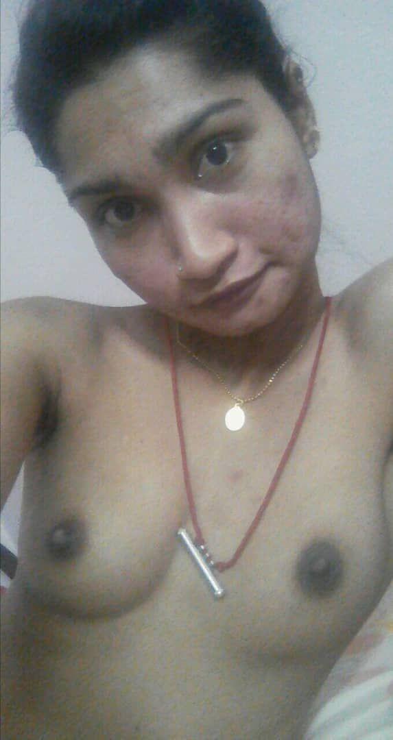 Indian Woman Nude Selfies
