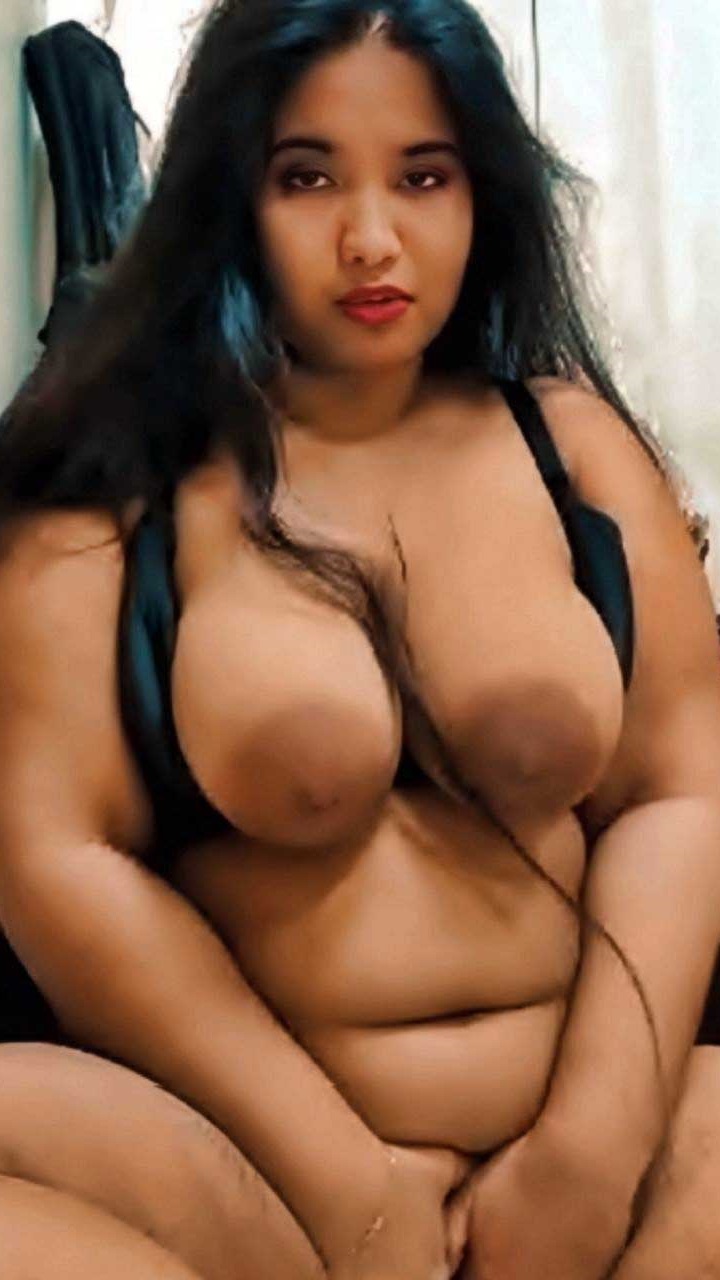Milky Tanker Indian Sexy Dusky GF Nude Pics