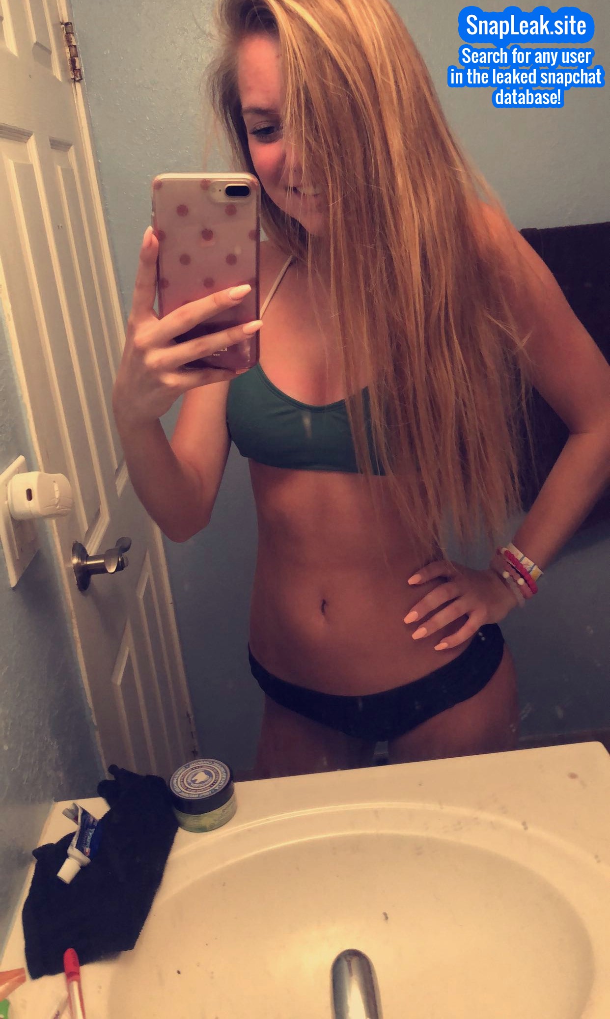 Stunning Blonde [Teen Leaked Snapchat]