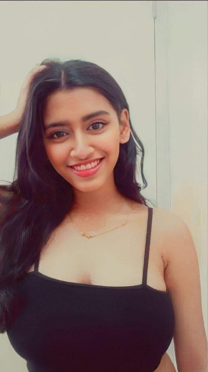 Big boob Indian girl Sanjana New nude selfies leaked