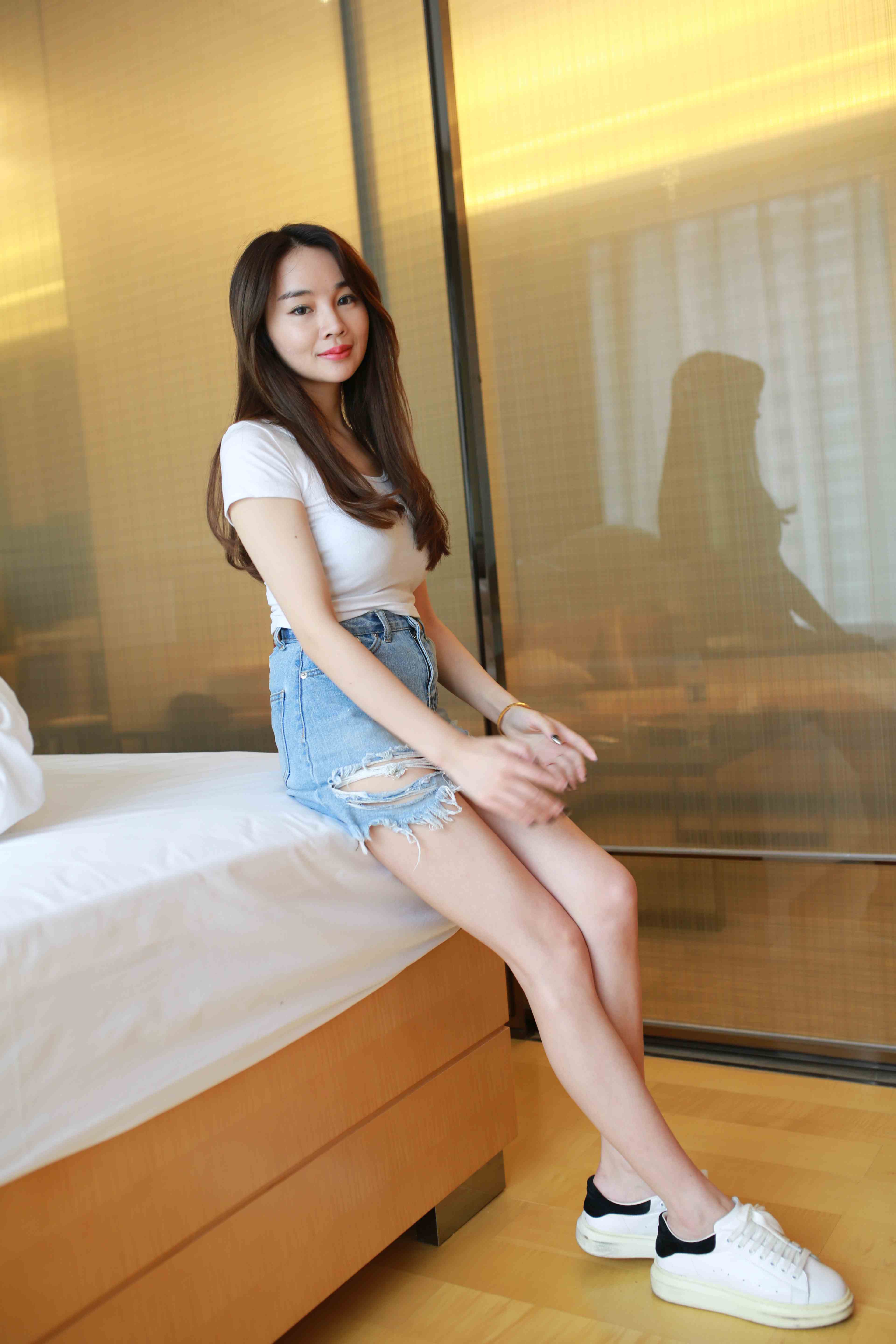 China Beauty Legs and feet 705