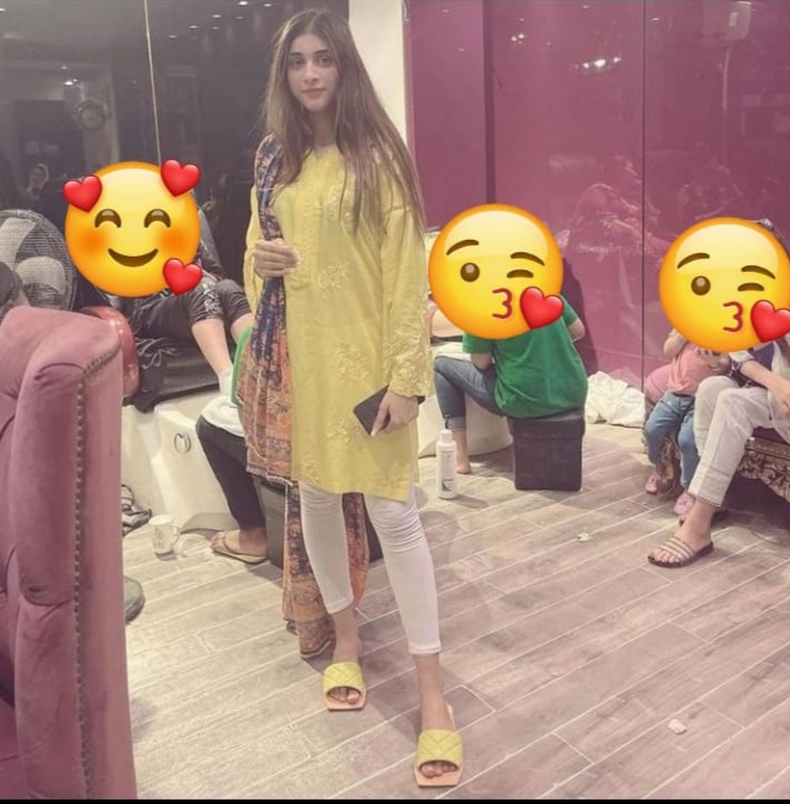 Sexy Pakistani College Girl