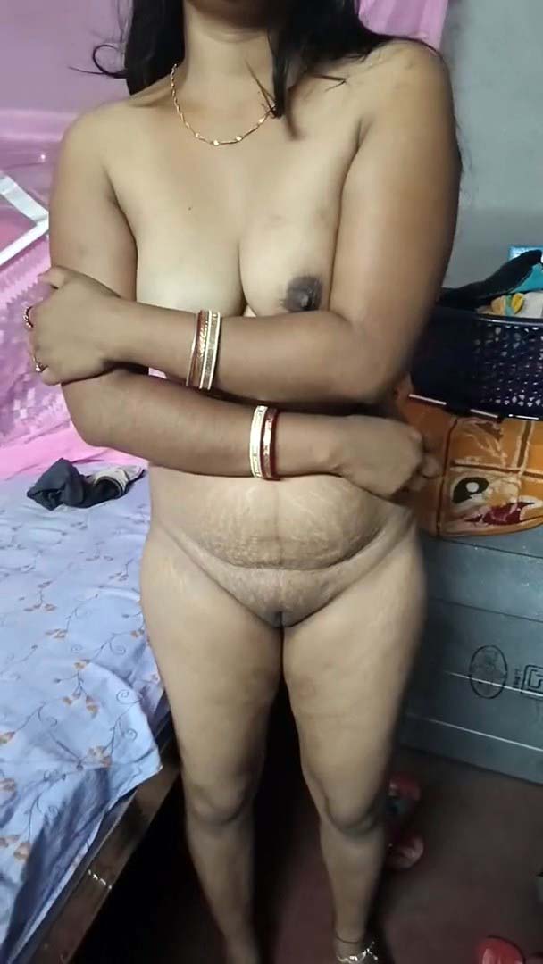 Indian-Village-Cute-Soma-Bhabhi-Nude-Sex-Pics