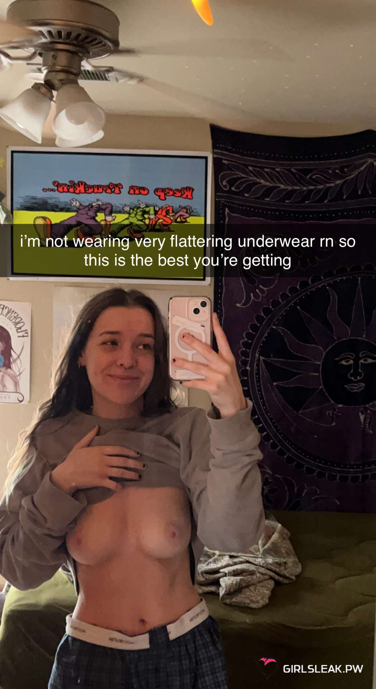 Look at this hot bitch