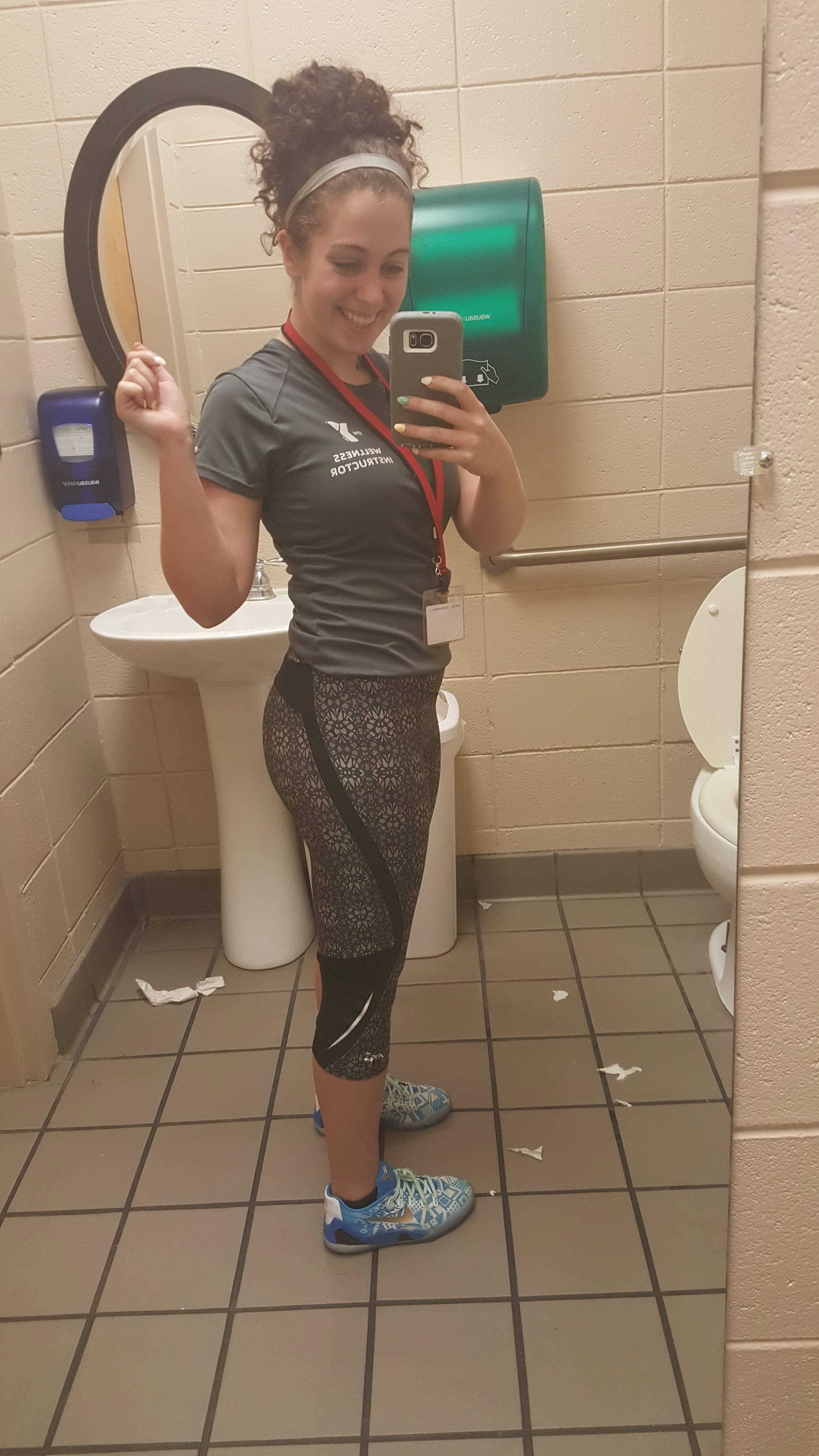 Working At The Gym Selfies