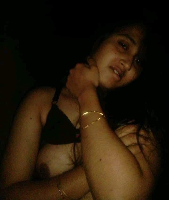 Indian cute girl fucking  leaked  pic