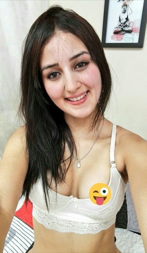 Exposed Pakistani Girl - Pakistani Porn STar