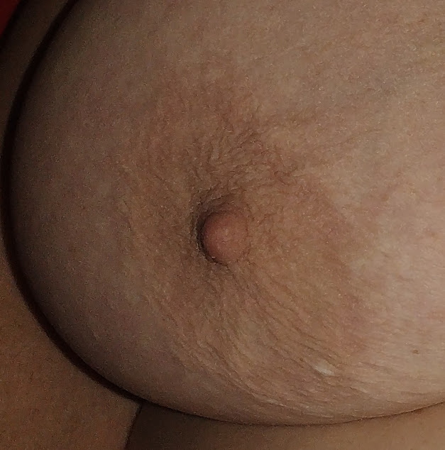 Amateur BBW Wife's Huge 40G Tits