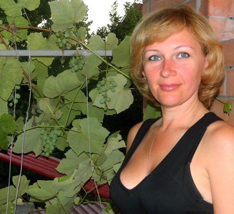 Russian milf and mature sexy moms horny amateur womans