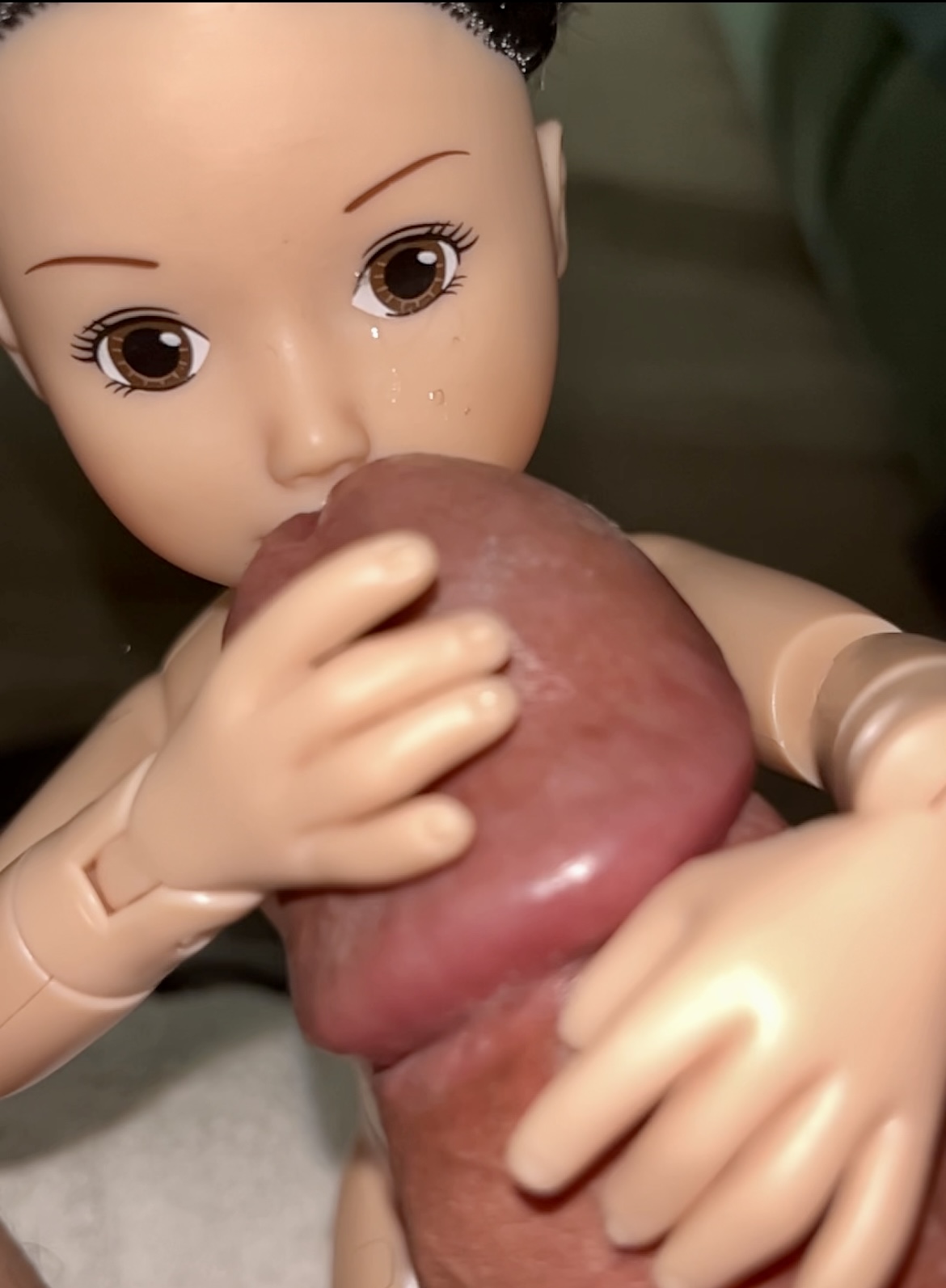 Disney’s Snow White doll footjob handjob precum and cumshot