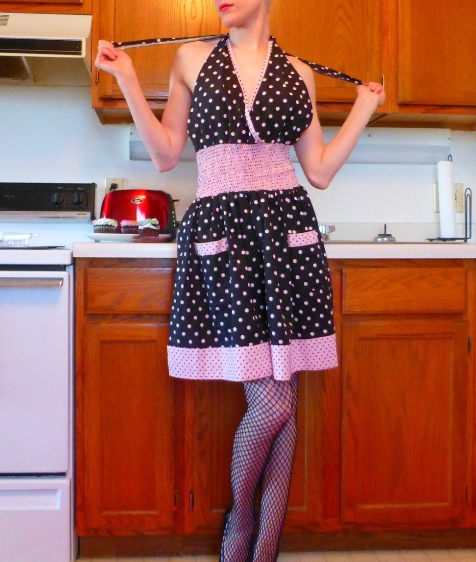 Shyex Showing Off Her Slender Body