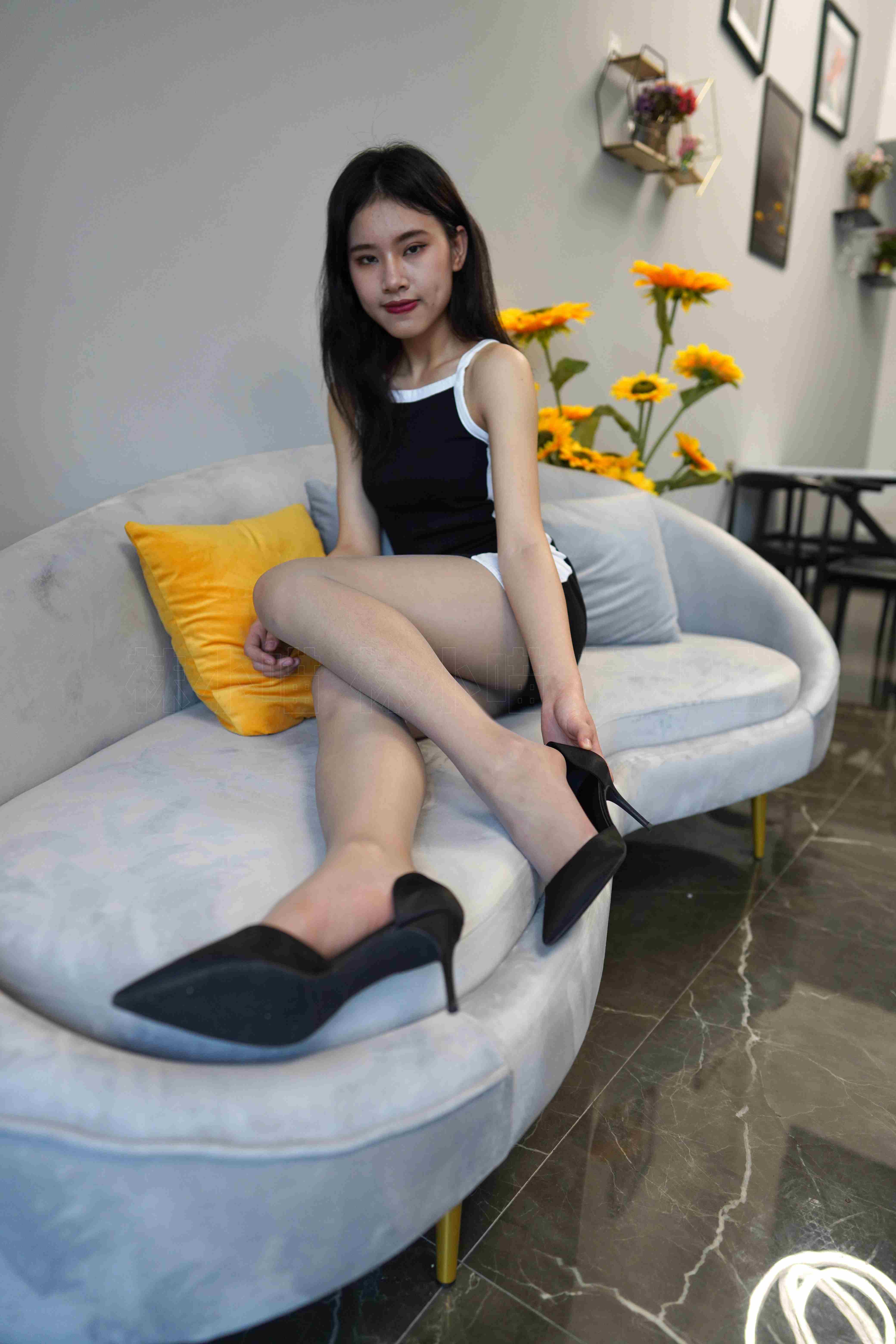 China Beauty Legs and feet 74