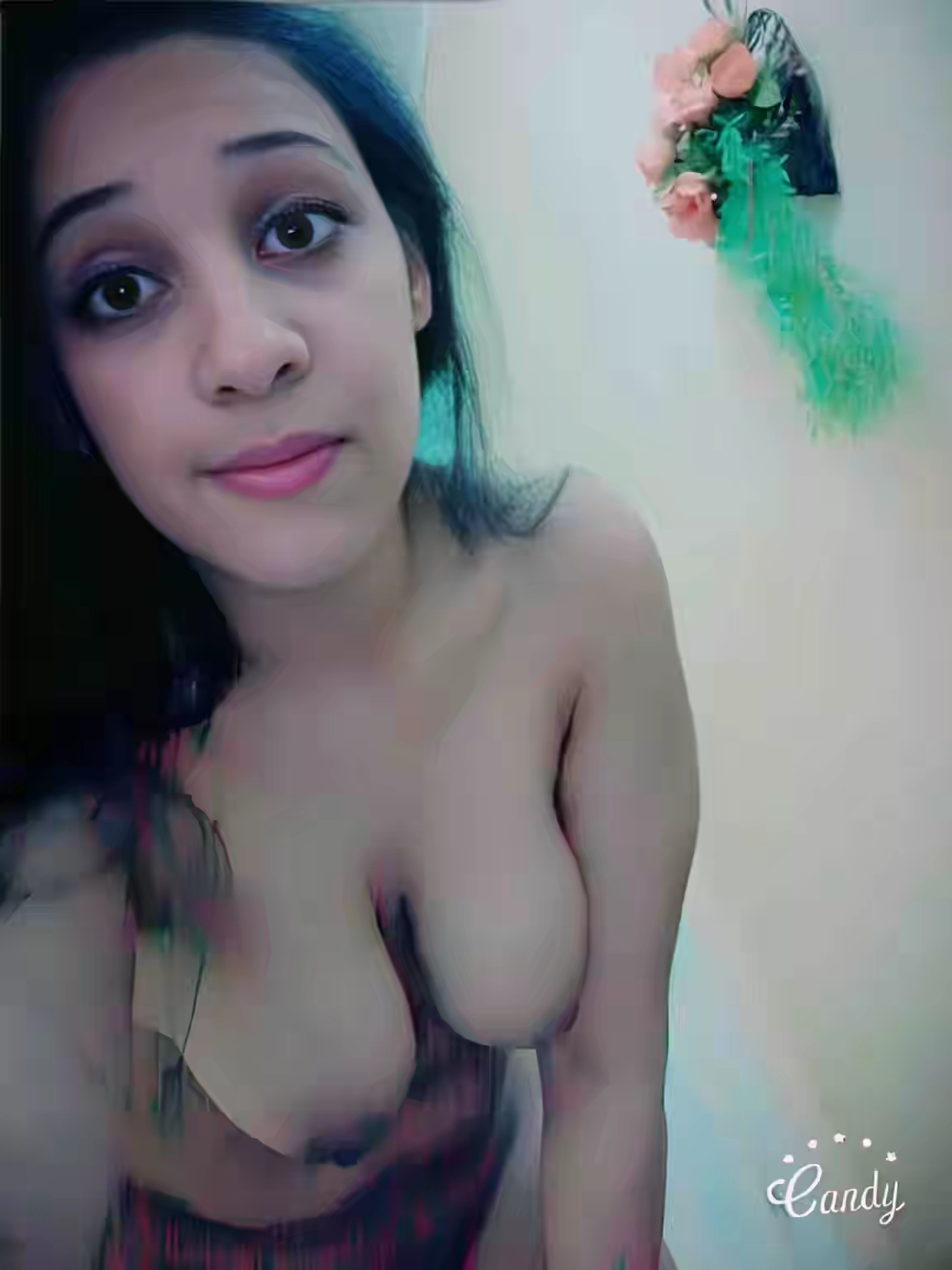Pakistani Beautiful Girl Nude Selfie Pics Leaked