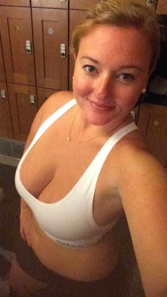Sexy Hot Wife