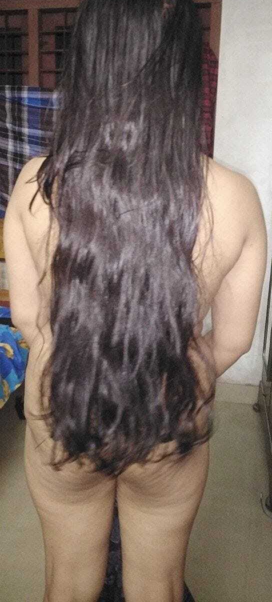 Indian mallu beautiful girl leaked pic(old)