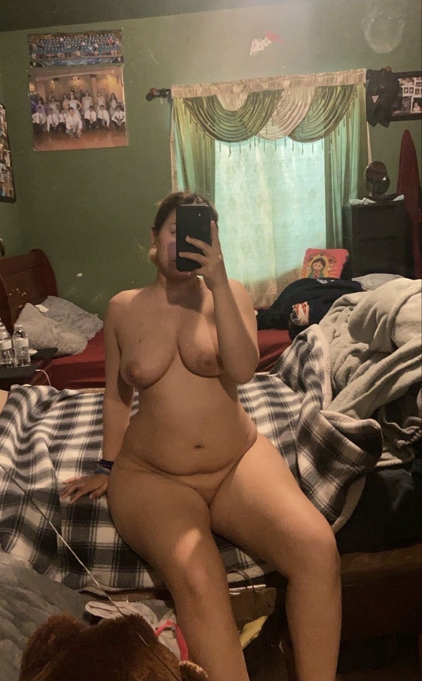 webslut Gisselle Exposed and seen