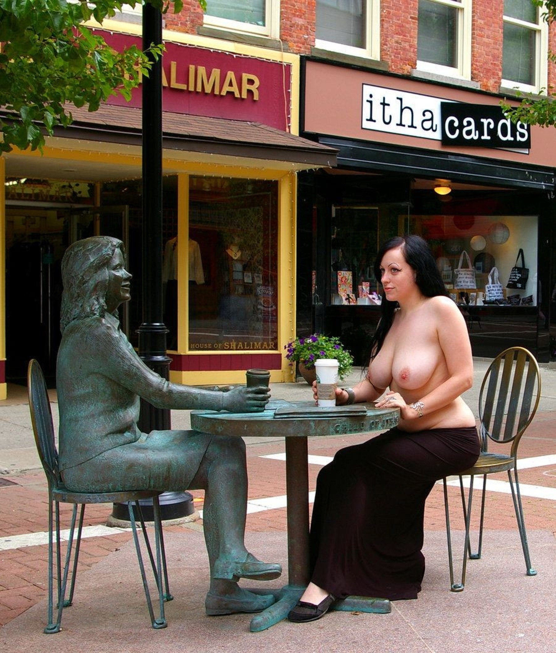 Nude Celeb Cafe