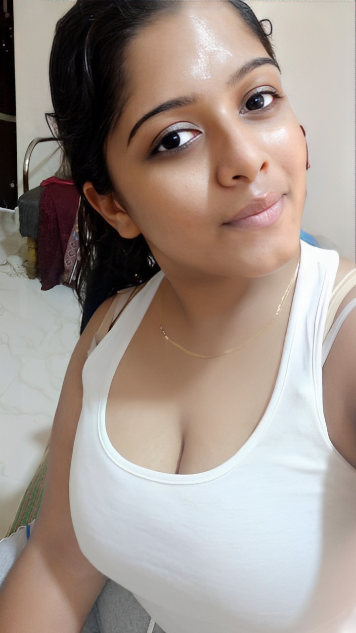 Indian Big Tits Chubby GF Nude Selfie Leaked